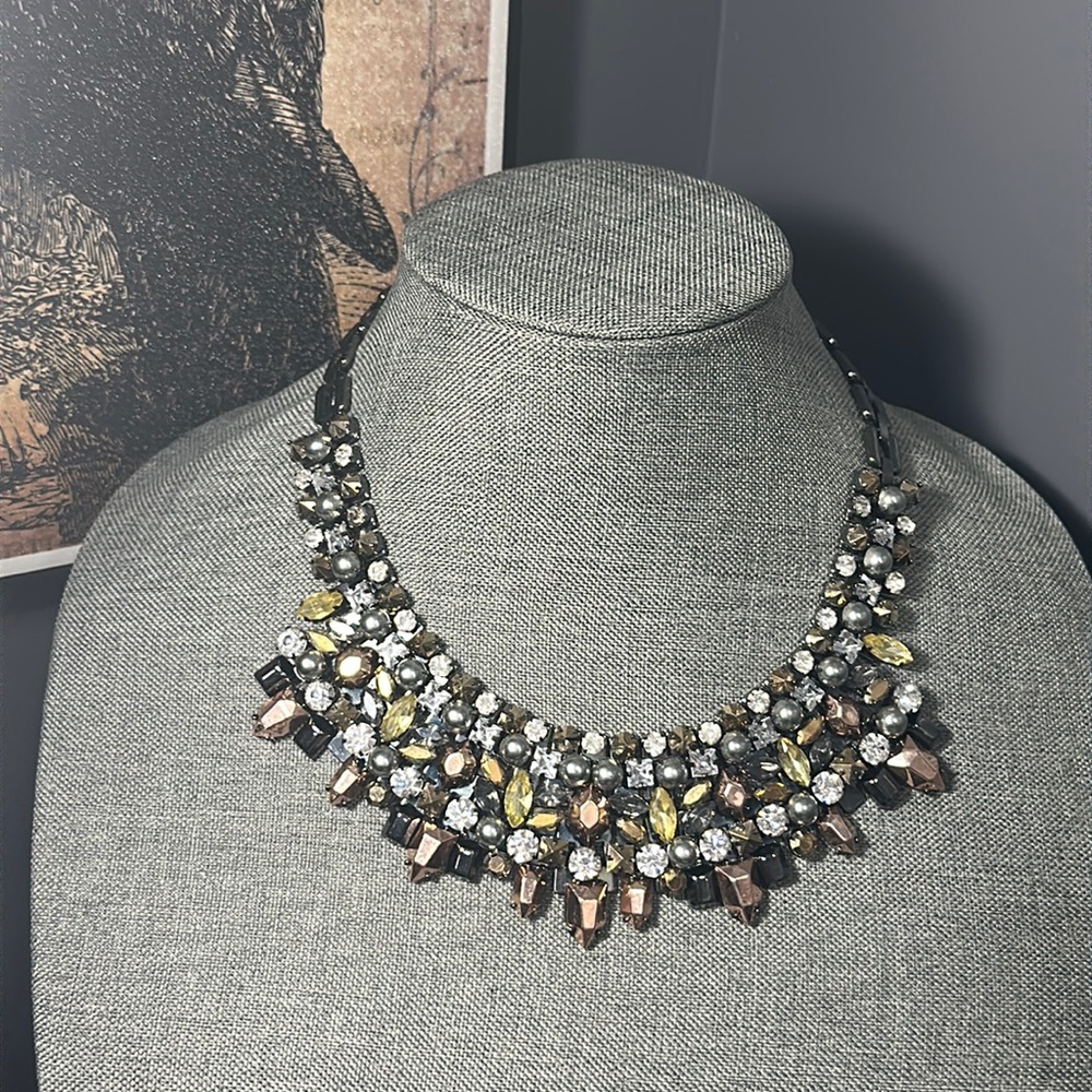 Stella & Dot Kalho Statement Bib